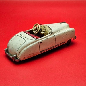 Schuco radio 4022 musical wind up car in working order