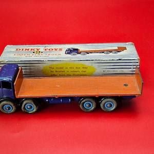 Dinky #903 foden flat truck with oriignal box