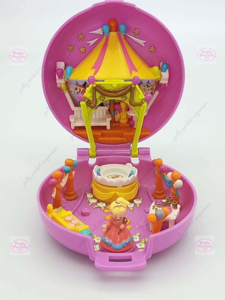 Polly sales pocket carnival