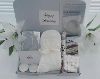 Teenage Girls Pamper Hamper, Teenagers Birthday Gift Box, Pamper Treat Set, Personalised Gifting.