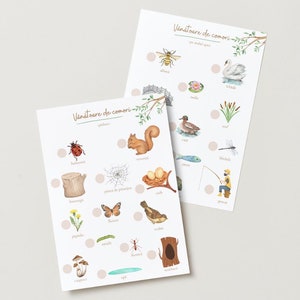 Peut inclure: Deux listes de chasse au trésor imprimables avec des illustrations d'éléments de la nature. Les listes sont intitulées "Vânătoare de comori" qui se traduit par "Chasse au trésor" en anglais. La première liste comprend des éléments tels qu'une coccinelle, un écureuil, un papillon et un champignon. La deuxième liste comprend des éléments tels qu'une abeille, un cygne, un canard et une libellule.