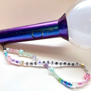 Beaded Army Bomb Wrist Straps w/ Iconic Quotes
