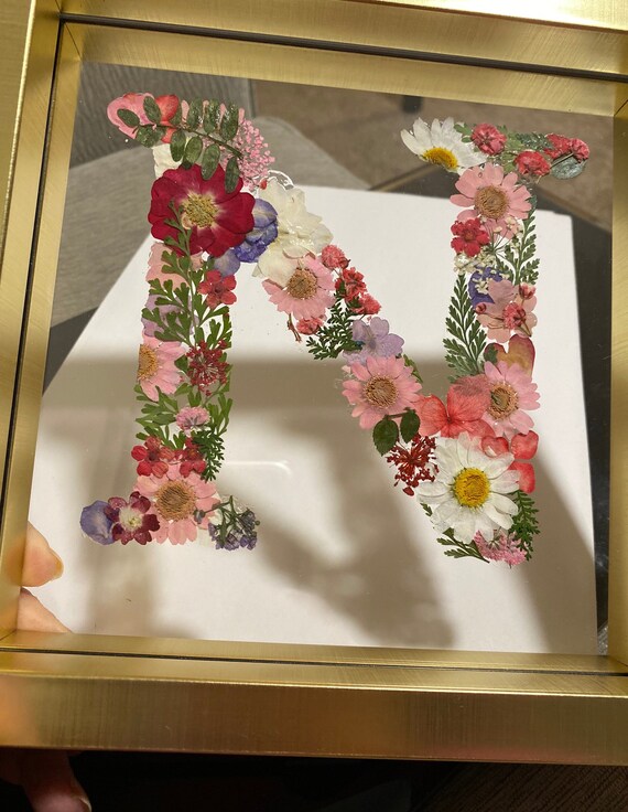 DIY Monogram Pressed Flower Art - Farmhouse Chic Living
