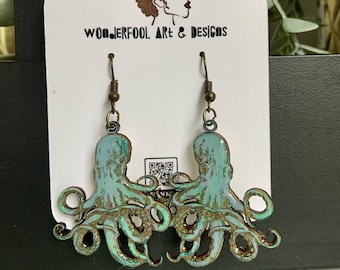 Handbemaltes Kraken-Oktopus-Ohrring- und Halsketten-Set aus Holz und Harz