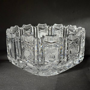 Mid-Century Crystal Serving Bowl, Deep Cut Patterns, Excellent Condition, 6" Diameter