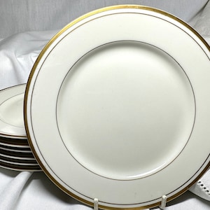 Fitz & Floyd Palais Bread Plate: Buff China with Gold Trim