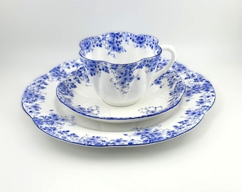 シェリー Shelley Blue Poppy Ludlow Shape Large Set of Vintage Shelley Dainty Blue 32- Pieces Bone China