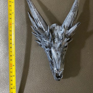 Cráneo de dragón de resina hecho a mano – Decoración de fantasía, inspirado en House of Dragons imagen 9