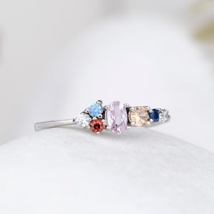 Handcrafted Multi-Gemstone Ring, 5 Birthstones Ring, Unique Dainty Family Ring, Christmas Gift, Personalized Gift, Mother&#39;s Day Gift