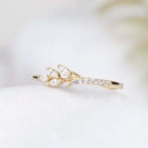 Marquise Flower Ring, Mother Grandma Family Ring Gift, Gold Silver Custom Leaf Ring, Personalized Gift, Valentine Gift Her, Handmade Jewelry