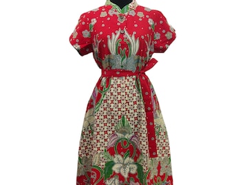 Batik dress on cheongsam neck and classic pattern