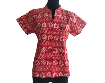 Chic Batik Blouse for Women Featuring a Cheongsam Collar