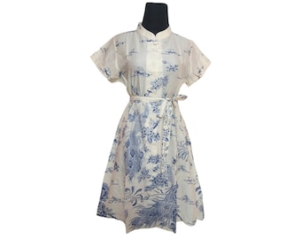 Chic Cheongsam Dress Featuring Delicate Bird Batik Design