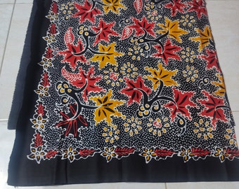 Hand-Drawn Batik Tulis Sheets: Authentic Indonesian Craft