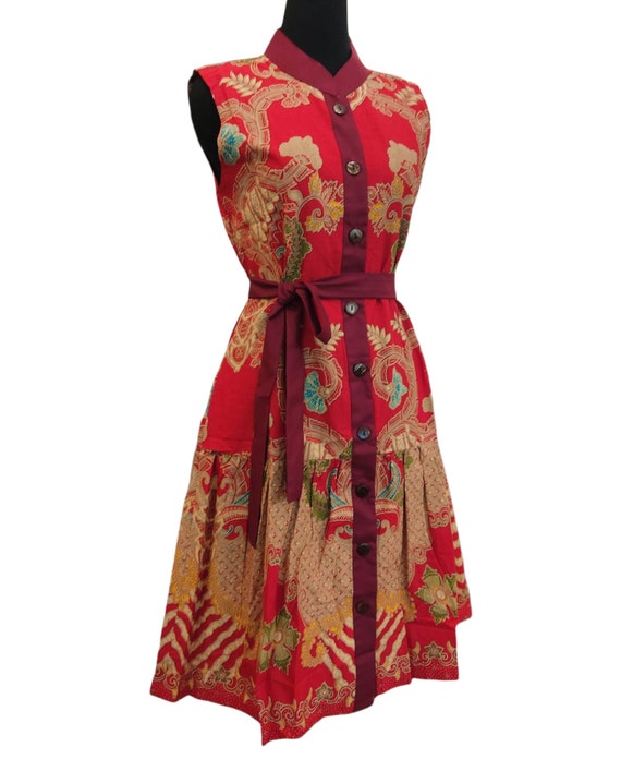 Versatile Batik Dress with Classic Patterns A Wardrobe Essential