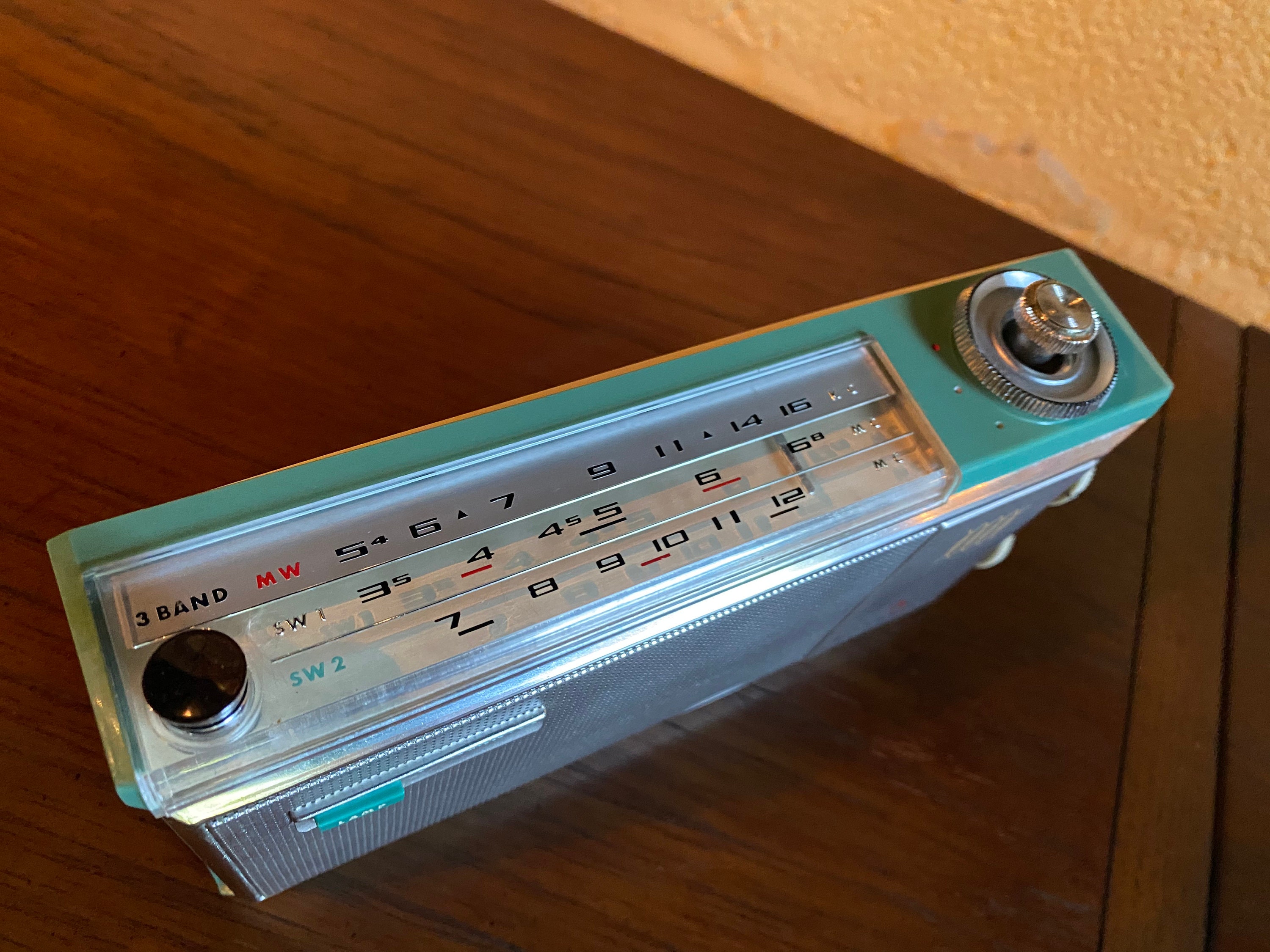 Mitsubishi 8 Transistor Radio Model 8X-808 - Etsy Mitsubishi 8 Transistor Radio Model 8X-808 - Etsy