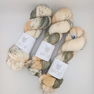 olive tree, hand-dyed, wool, sock yarn, fingering
