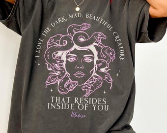 Camisa de Medusa Arte de Medusa Arte de la mitología griega Romance oscuro griego antiguo Furia femenina Que se joda el patriarcado Que se joda el patriarcado Romance oscuro feminista