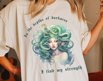 Medusa shirt Griekse mythologie Medusa Renaissance shirt Griekse godin Griekse kleding mythologie shirt donkere Academia kleding slang shirt