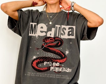 Medusa shirt Griekse mythologie Medusa Renaissance shirt Griekse godin Griekse kleding mythologie shirt donkere Academia kleding slang shirt
