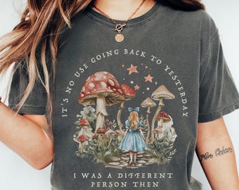 Maglietta vintage Alice Alice nel paese delle meraviglie Maglietta da libro Cose da libro Alice nel paese delle meraviglie Maglietta letteraria Maglietta da lettura Light Academia