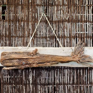 Scultura di pesce in legno, arte a forma di pesce in legno di recupero, decorazione da spiaggia in legno di recupero, scultura di pesce come opera d&#39;arte murale in legno di recupero, regalo per pescatori.