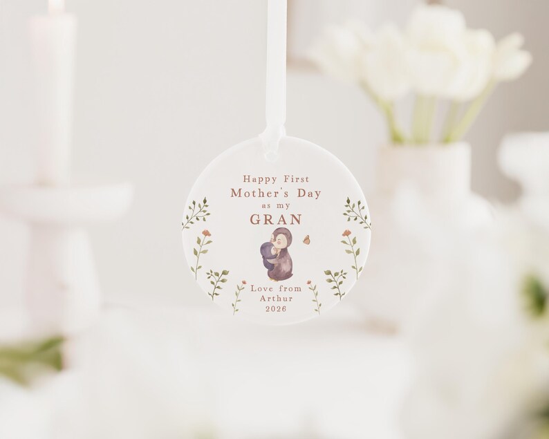 First Mothers Day Nana Gift | Personalised First Mother's Day Ceramic Heart or Disc with Giftbox for New Nana | Nanna | Nanny | Nan Penguins