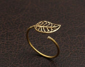 Adjustable Brass Leaf Ring, Delicate Filigree Nature Jewelry, Open Style Botanical Gift, Adjustable Bypass Leaf Design, Unique Stacking Ring