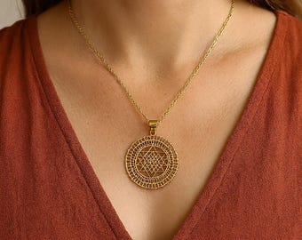 Gold Plated Sri Yantra Pendant, Sacred Geometry Brass Necklace, Sri Yantra Necklace, Brass Sacred Geometry Pendant, Gold Tone Jewelry