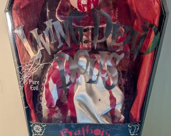 Living Dead Dolls Countess Bathory series 15 NIB