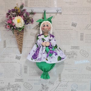 Handmade Kitchen Bag Holder Doll - Eco-Friendly Grocery Bag Storage and Dispenser - Cook Room Organizer - Decorative Plastic Bag Dispenser