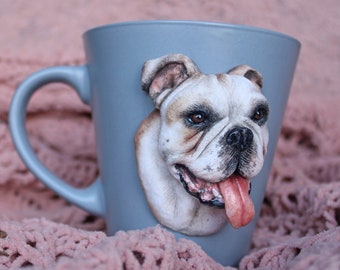 3d Custom Pet Mug - Mug pour chien en argile polymère fait à la main - Portrait de bouledogue anglais 3d - Mug de bouledogue - Sculpture d’animal de compagnie personnalisée - Cadeau de perte d’animal de compagnie