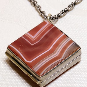 Stunning Antique Victorian silver plated Carnelian Agate square Locket / Pill holder