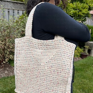 Sac à bandoulière au crochet, Cartable au crochet, Sac fait main, Sac à main au crochet, Sac fourre-tout au crochet, Cabas au crochet, Sac fourre-tout, Sac à bandoulière, Cartable, DIY