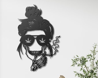 Skull Gothic Woman Metal Wall Art,Gothic Style Wall Decor,Skull Design for Room Decor,Gothic Home Decor,Skull Wall Decor,Funny Gifts Bedroom