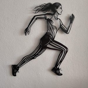 Running Woman Metal Wall Art – Athlete Woman Wall Decor – Minimalist Sports Decor – Motivational Home Gym Wall Art – Fitness Gift