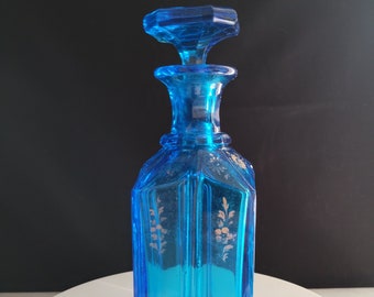 Napoleon 3 Victorian liqueur decanter blue crystal and golden patterns XIX Century