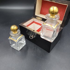 Odor Box with 2 French Bottles Napoleon III 3 Victorian Wooden Box XIX Century decorated with Boulle marquetry