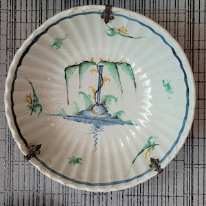 Salad bowl probably North of the France mid-nineteenth antiquite faience ceramic porcelain