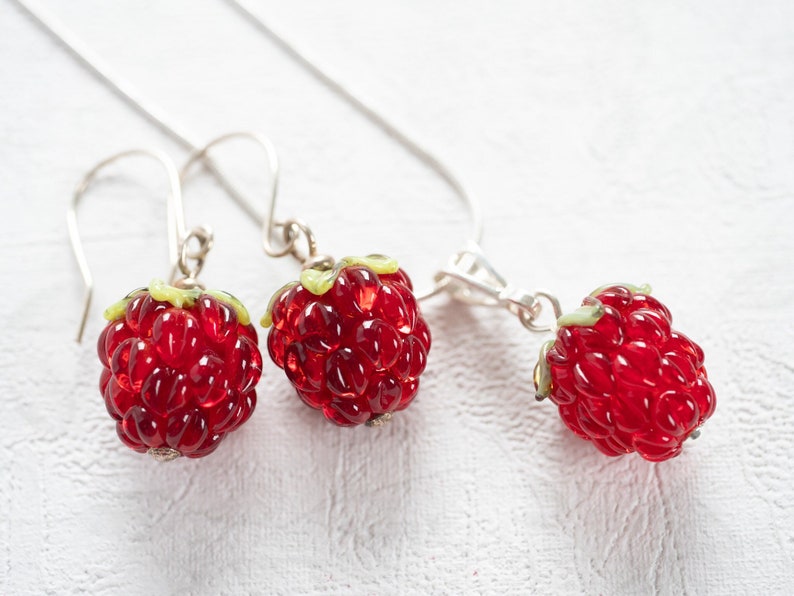 Sterling Silver Set Raspberry Earrings and Pendant, Snake Necklace