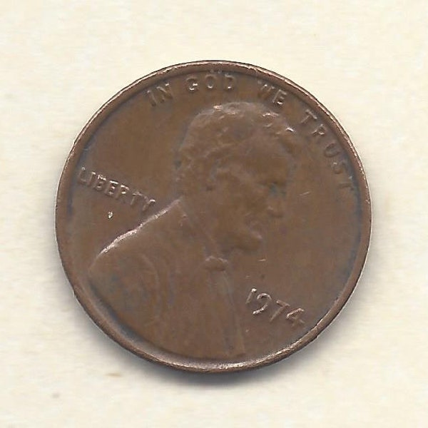 1974 Penny - No Mint Mark - Rare - with AM touching