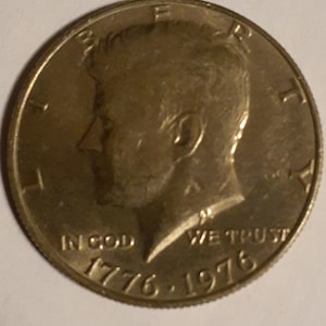 SPECIAL 1776-1976 John F. Kenny Half Dollar - Excellent condition - Uncirulated No Mint Mark
