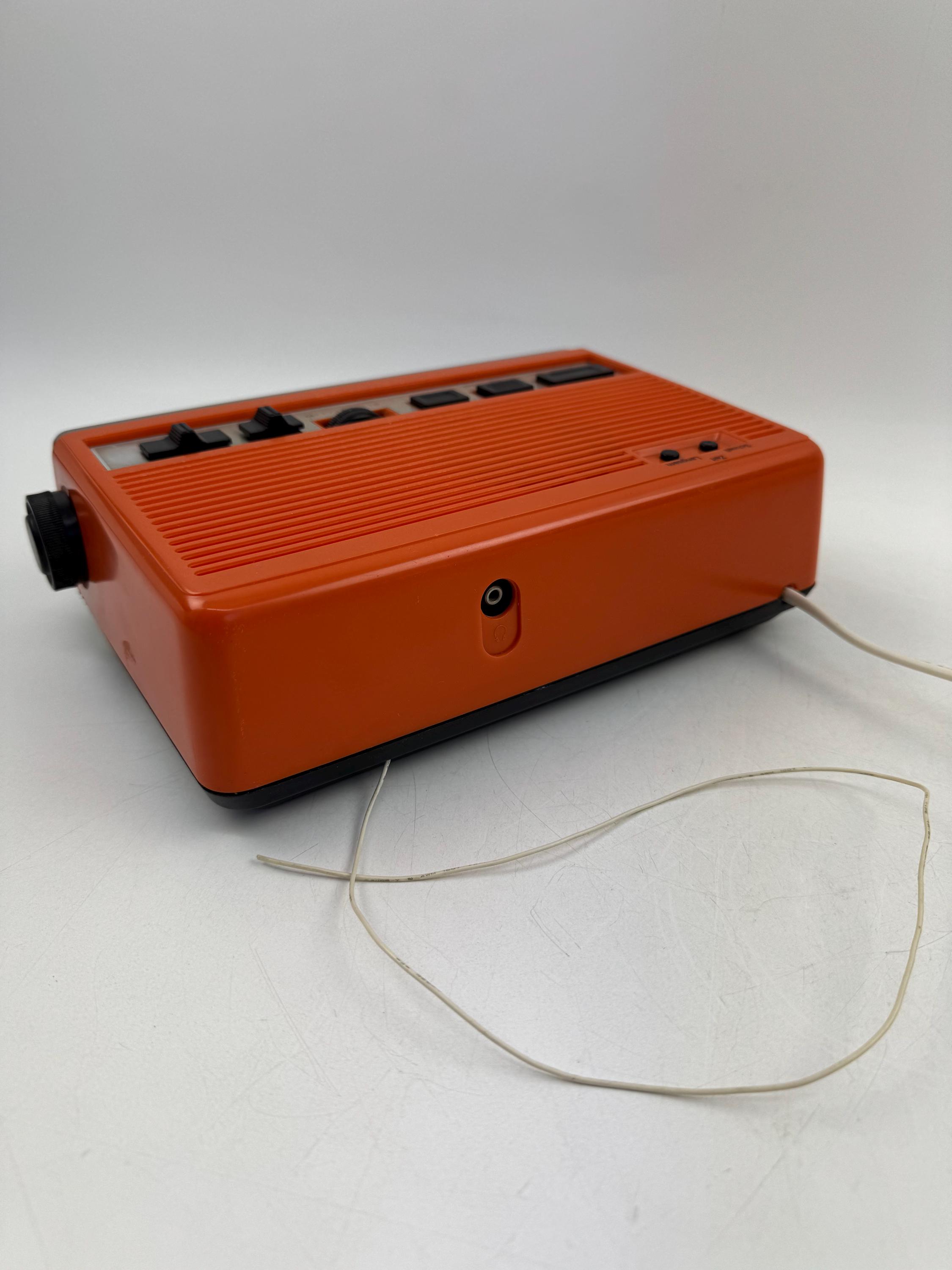 Vintage Siemens Alpha Alarm Flip Clock Radio Orange RG 220 Space