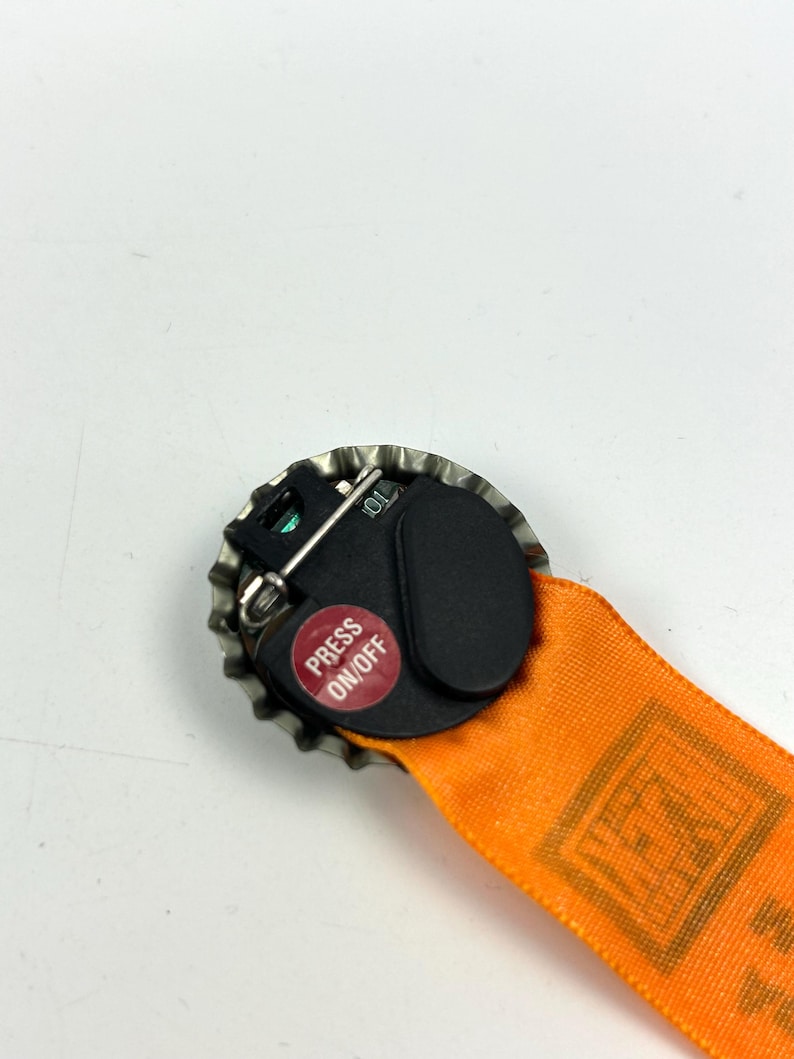 Vintage Heineken Pilsner Queen's Day Broche 2002 Amsterdam Museumplein – Insignia de pin de cerveza coleccionable – Recuerdos de Heineken imagen 4