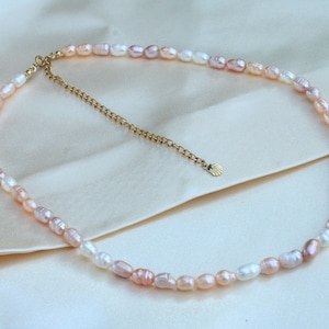 Collana di perle rosa / Girocollo di vere perle rosa naturali / Collana di perle naturali rosa / Collana di vere perle rosa tenue / Perle a filo singolo