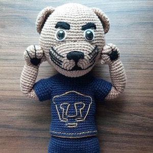 PUMA GOYO AMIGURUMI 35 cm. Fysiek eindproduct.