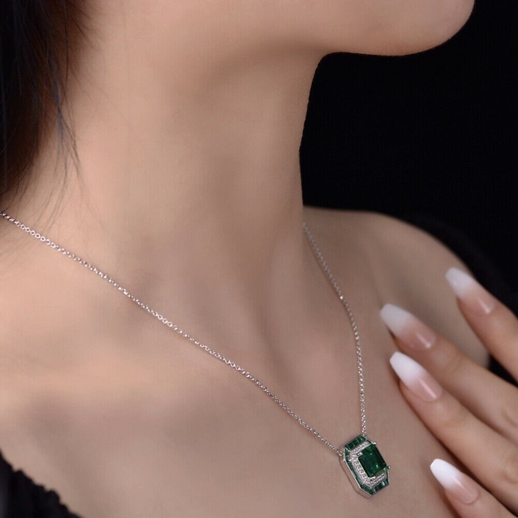Emerald 2.5-9mm Smooth Rondelle 23 Inch. Beads Necklace