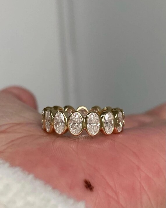 Oval Cut Moissanite Diamond Wedding Band, Bezel Set Eternity Band, Stacking Band, 14K Yellow Gold Engagement Band, Valentine's Gift For Her