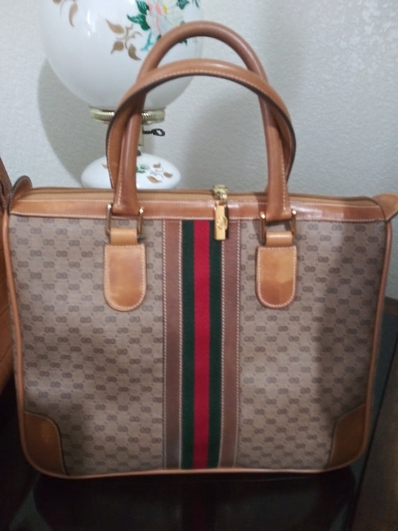 Very Rare Gucci Lunchbox Bag From the 1960s 