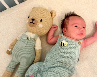 Cuddle and Kind Honey Bear Matching Outfit, Ribbed Overalls with Crochet Bee Detail, Knit Newborn Baby Outfit, Knit Baby Honey Bee Jumpsuit